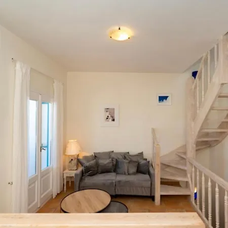 Private Pool Karterados (Santorini)